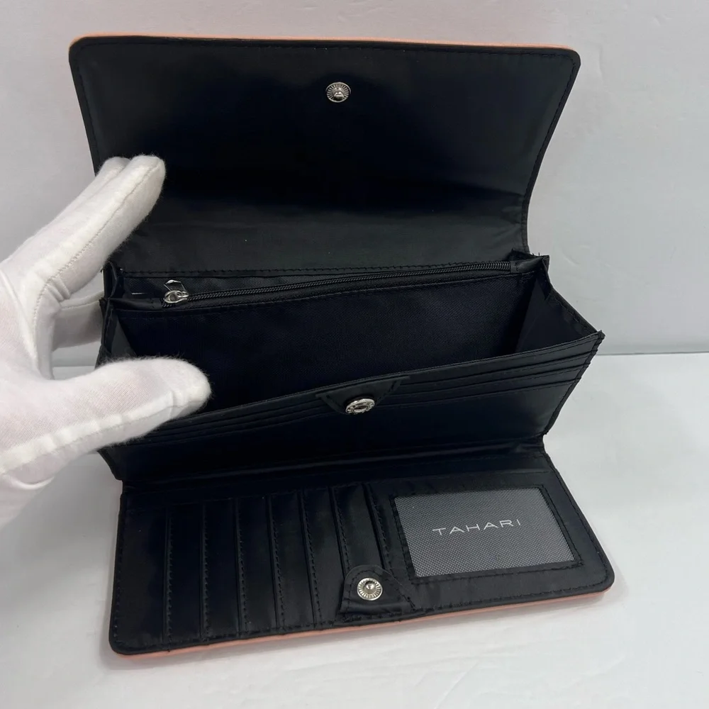 ⭐️TAHARI💯WOMENS BLUSH COLOR, WALLET, CLUTCH STYLE VEGAN LEATHER, RFID PROTECTED
